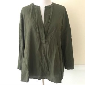 Banana Republic Women’s Green Top